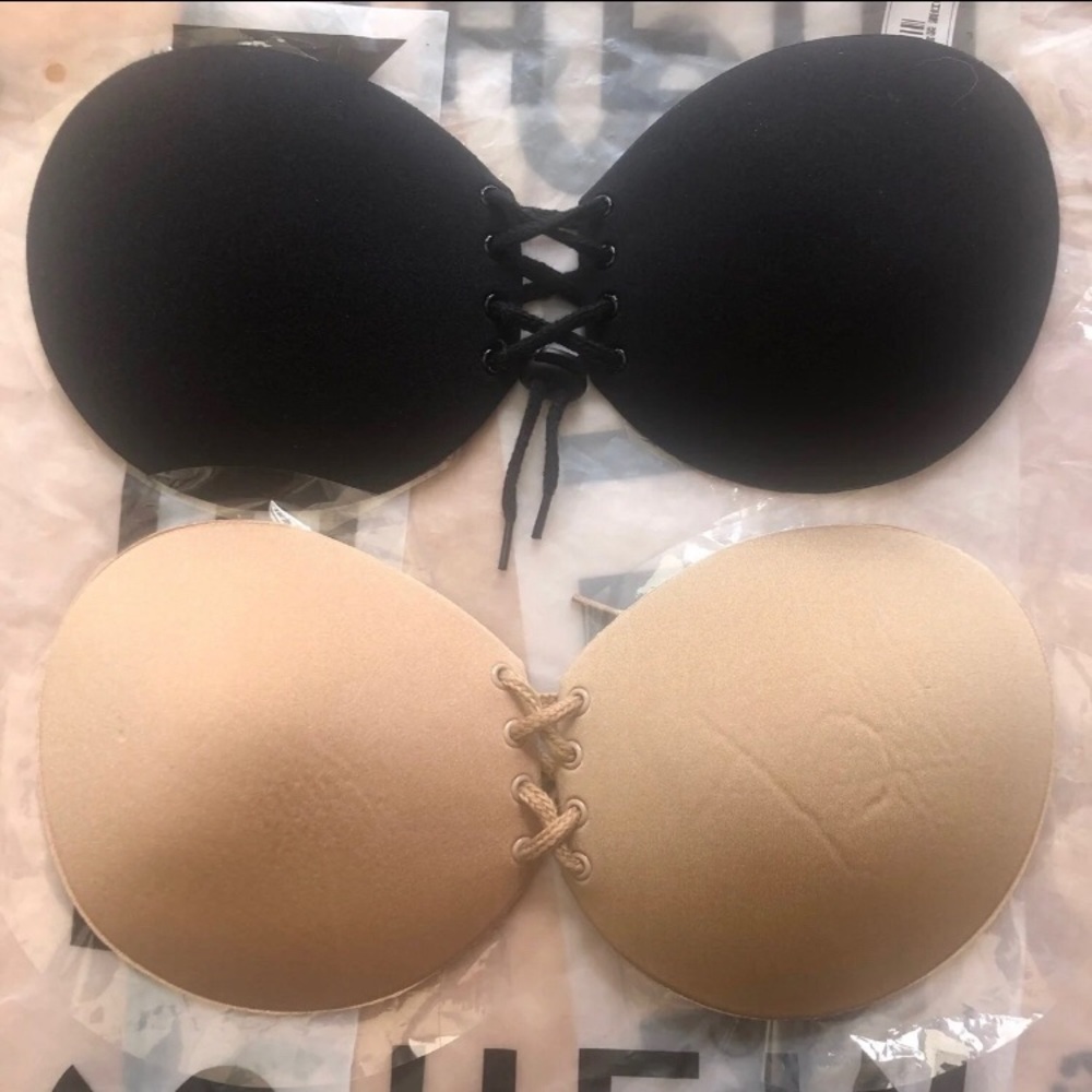 Strapless adhesive push-up bras